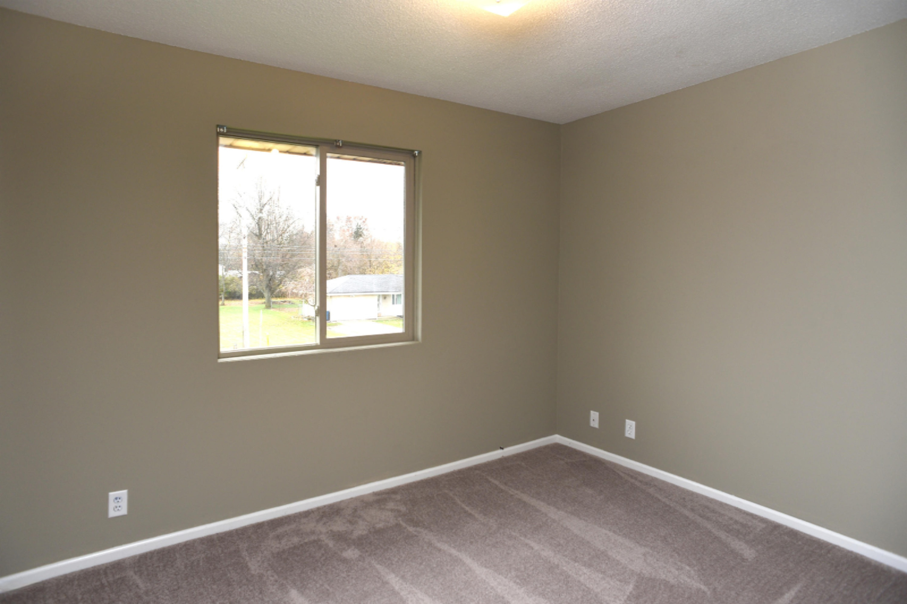 305 Riley Street, Unit 8 Holland, MI 49424 - Photo 10 of 14 _ bedroom a