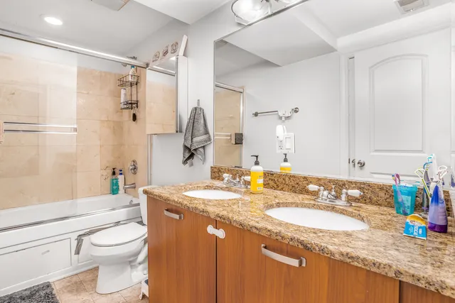 $205,000 | 5700 North Maplewood Avenue, Unit G, Chicago, IL 60659