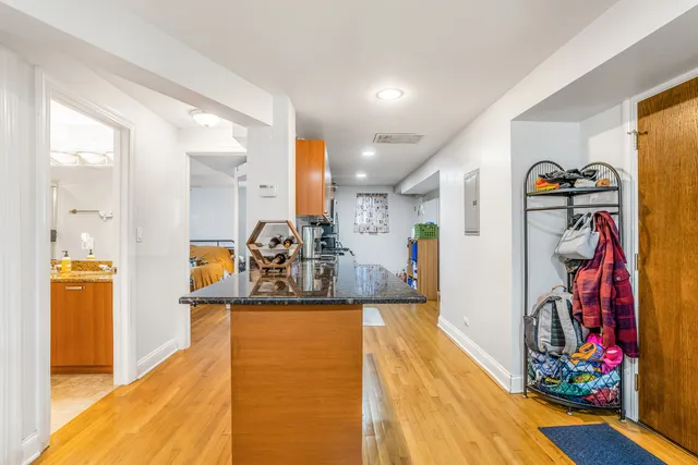 $205,000 | 5700 North Maplewood Avenue, Unit G, Chicago, IL 60659