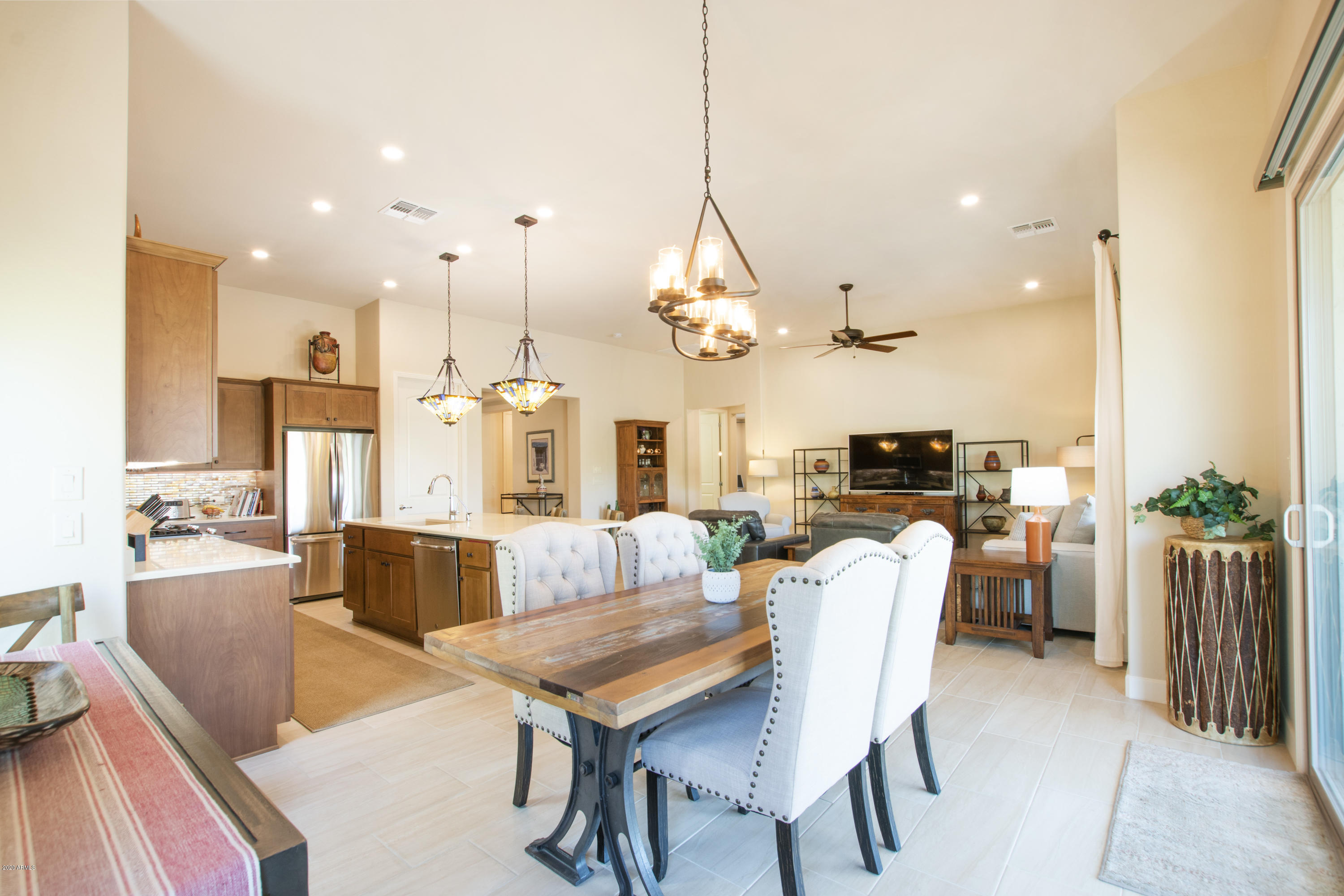 16906 West Almeria Road Goodyear, AZ 85395 - Photo 16 of 36 Dining3