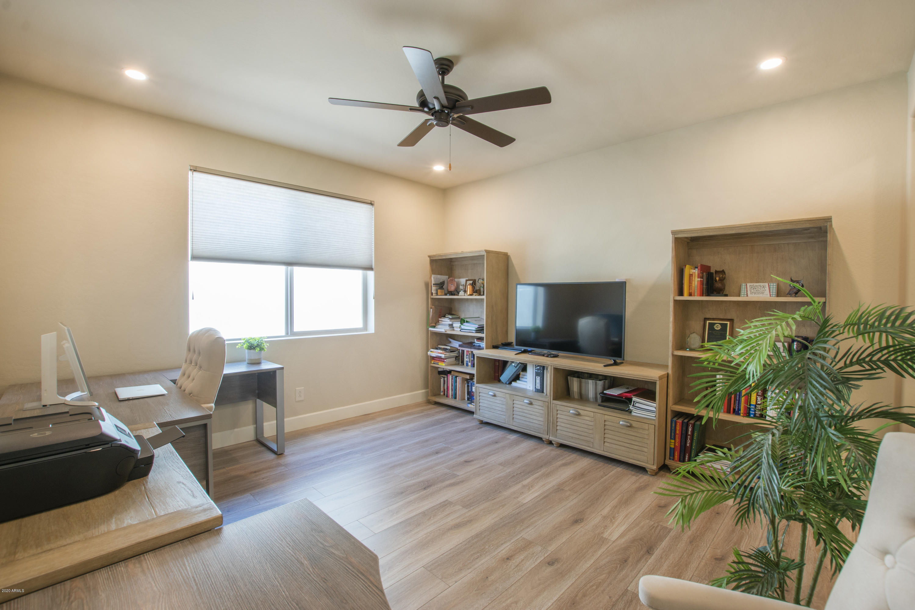 16906 West Almeria Road Goodyear, AZ 85395 - Photo 20 of 36 Den4