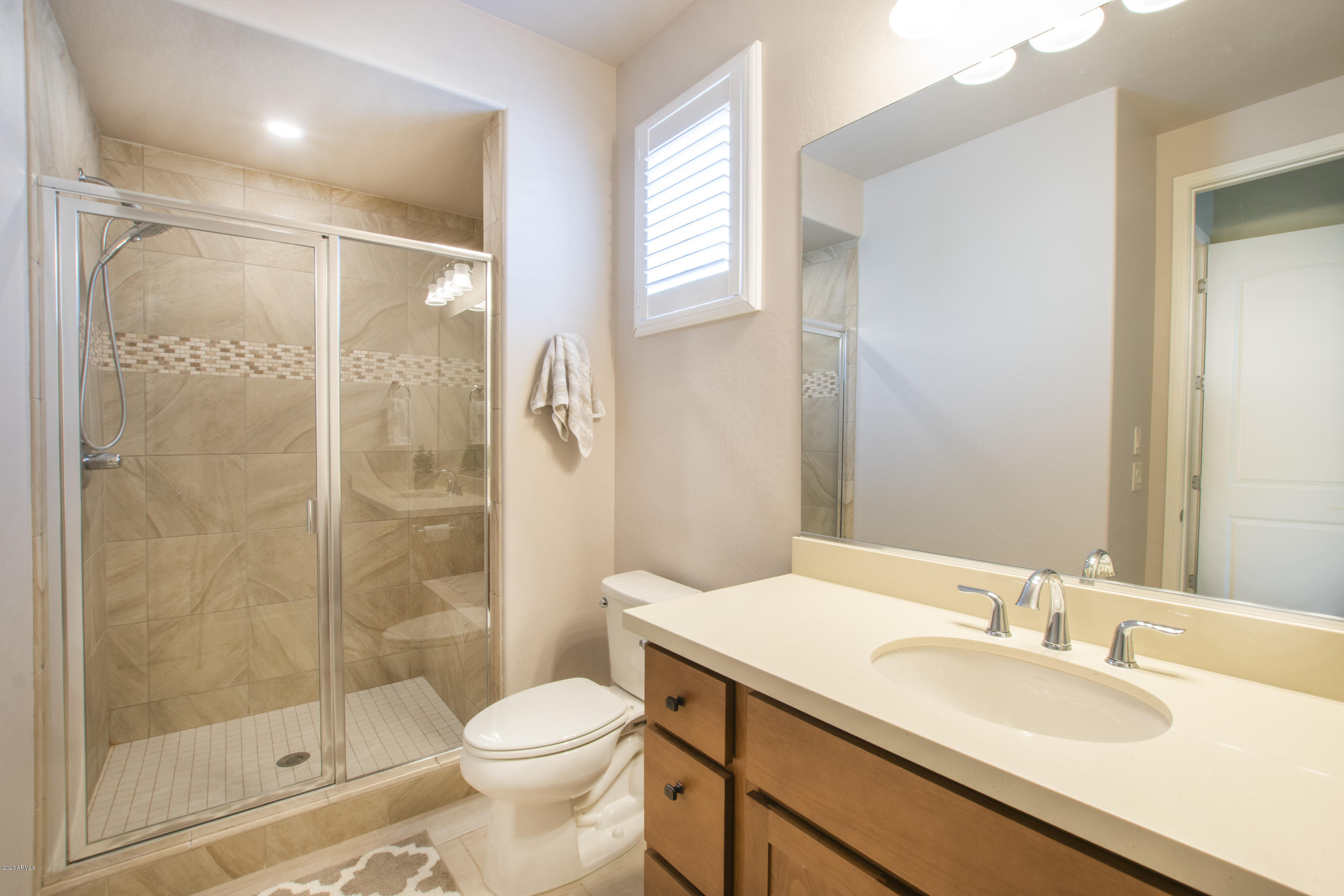 16906 West Almeria Road Goodyear, AZ 85395 - Photo 27 of 36 SpareBed_Bathroom