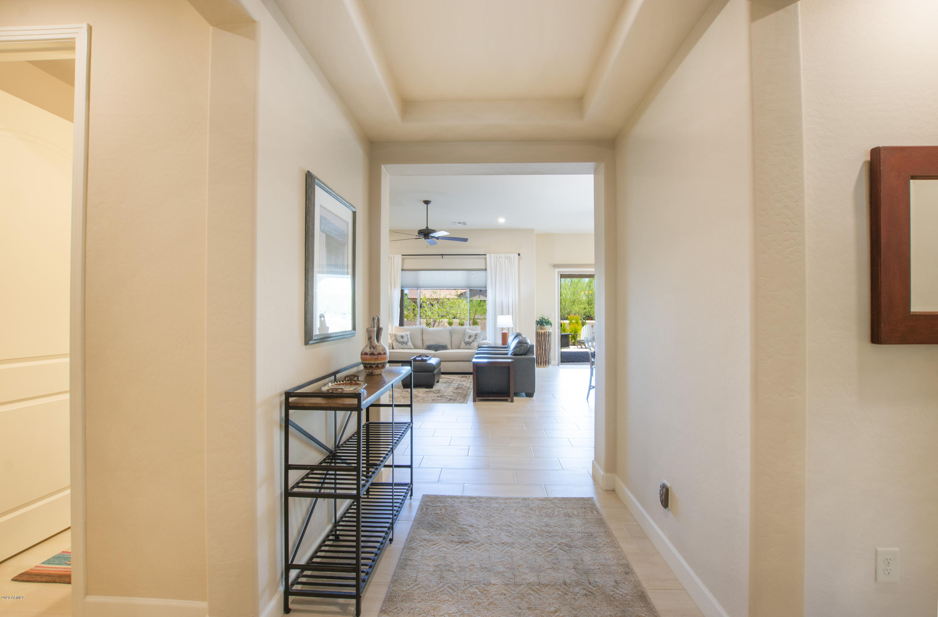 16906 West Almeria Road Goodyear, AZ 85395 - Photo 4 of 36 Foyer_lookingIN