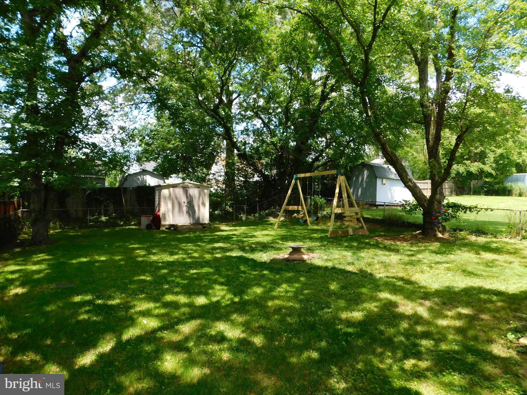 522 Cleveland Road Linthicum Heights, MD 21090 - Photo 23 of 25 Fully Fenced Level Rear Lot