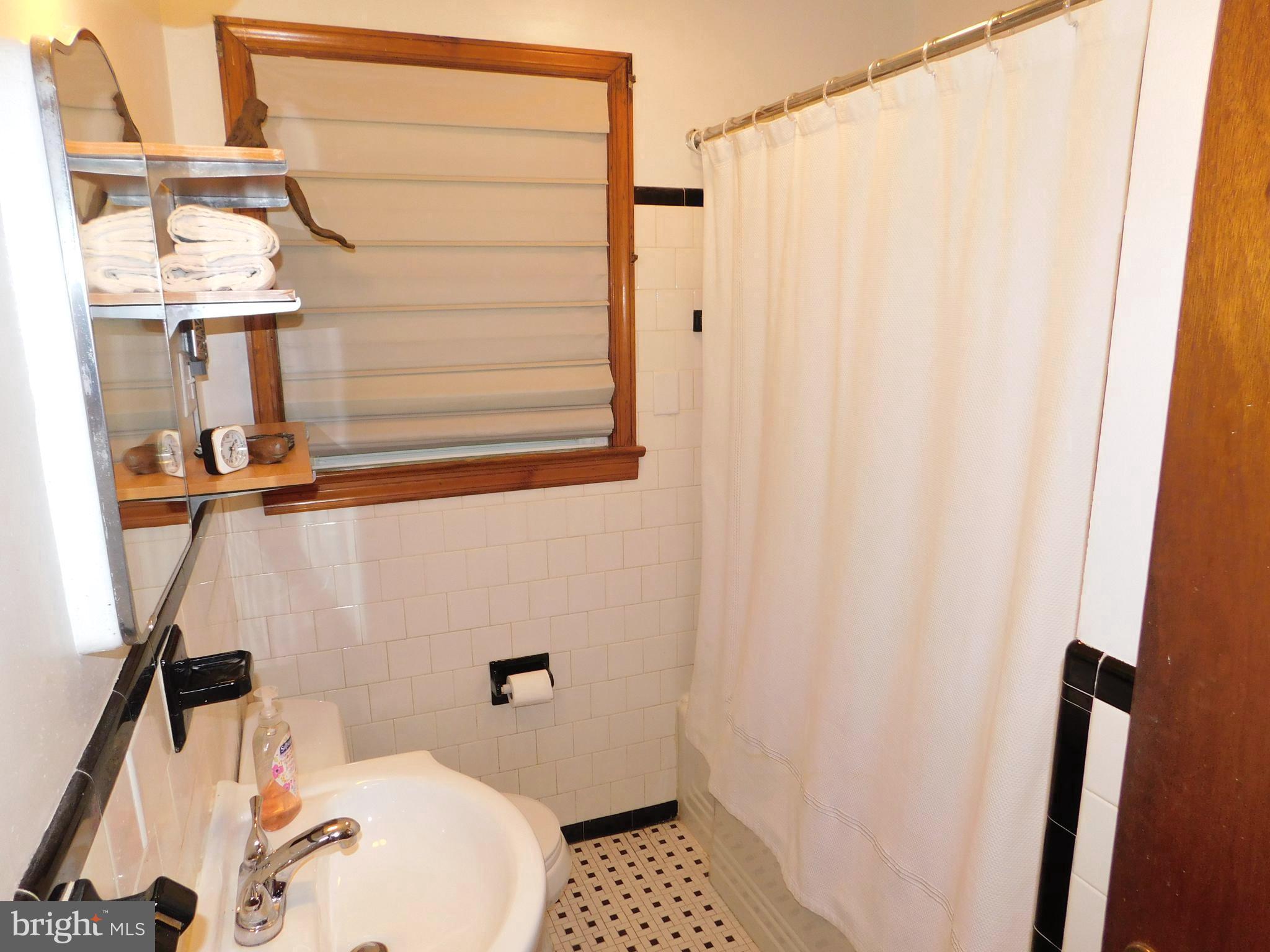 522 Cleveland Road Linthicum Heights, MD 21090 - Photo 10 of 25