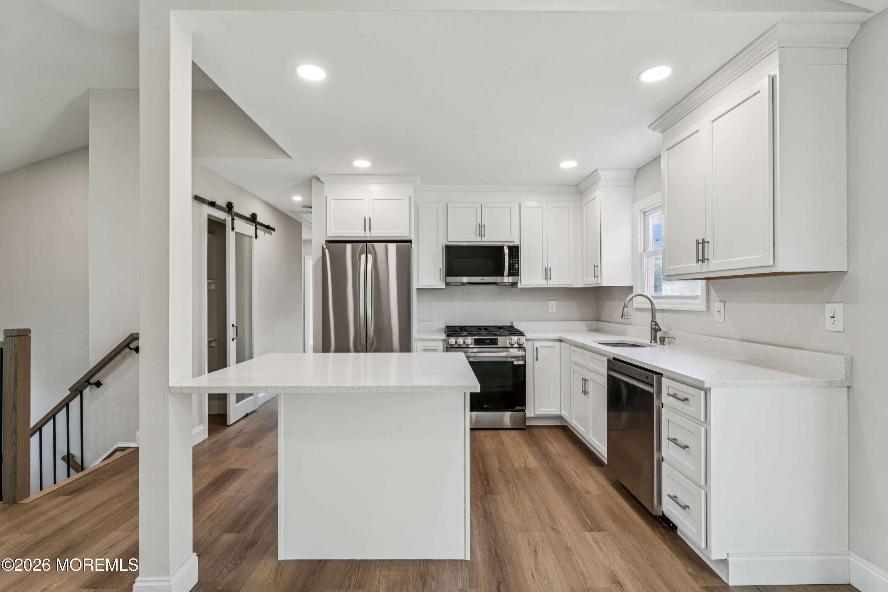 886 Raleigh Drive Toms River, NJ 08753 - Photo 6 of 43 photos_high_resolution_204Hommati
