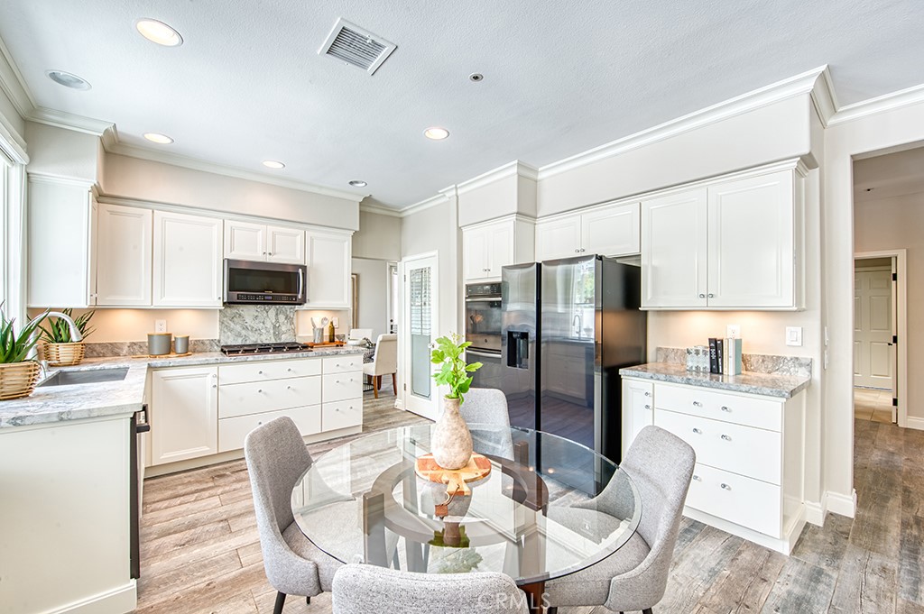 4 Field Point Rancho Santa Margarita, CA 92679 - Photo 10 of 44