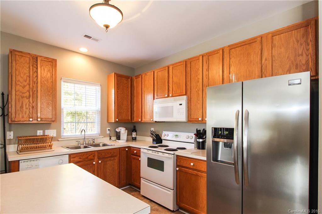 2546 Fossil Stone Lane, Unit 249 Fort Mill, SC 29708 - Photo 5 of 24