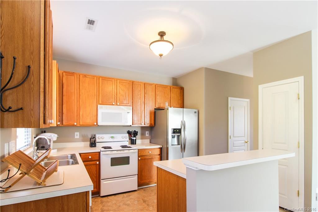 2546 Fossil Stone Lane, Unit 249 Fort Mill, SC 29708 - Photo 6 of 24