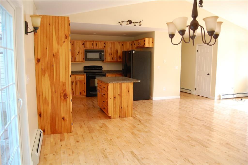 12 Diffin Road Oxford, ME 04270 - Photo 3 of 23 Photo