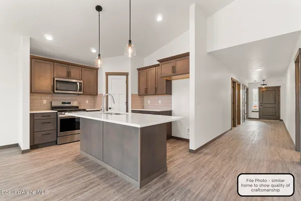 $473,500 | 796 East Valley Street South, Oldtown, ID 83822