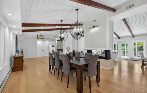 $1,499,000 | 18 West Mall Drive, Huntington, NY 11743