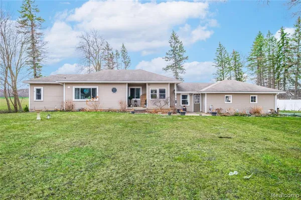 $235,000 | 2375 West Mt Morris Road, Mount Morris, MI 48458