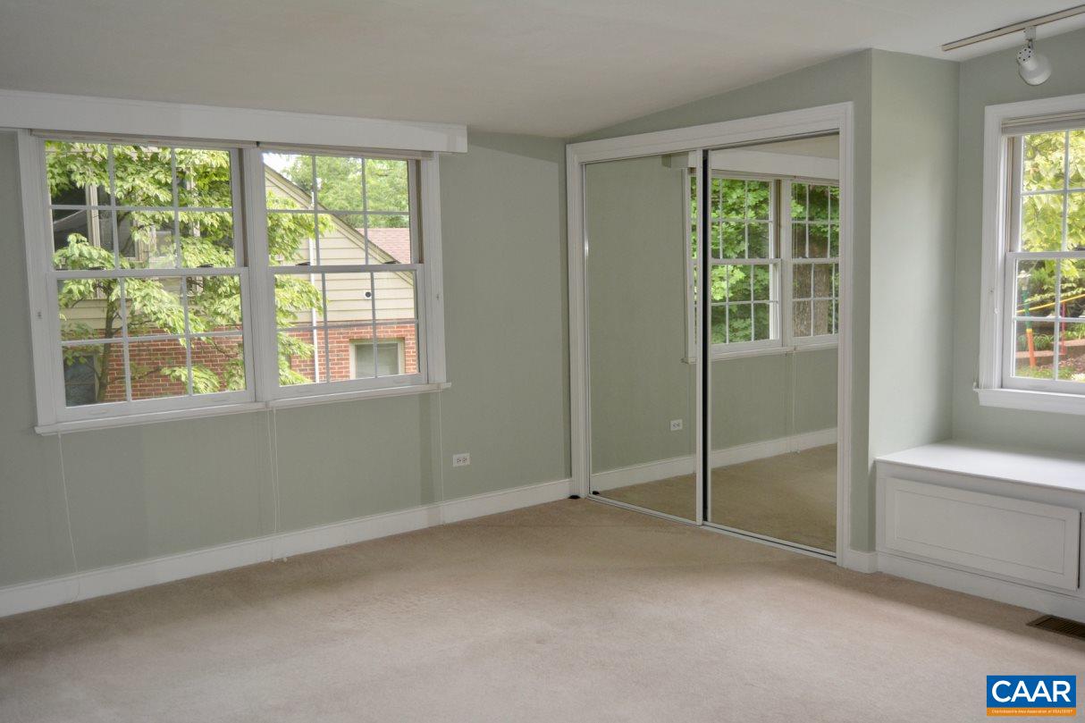1858 Field Road Charlottesville, VA 22903 - Photo 18 of 34 Gallery Image 18