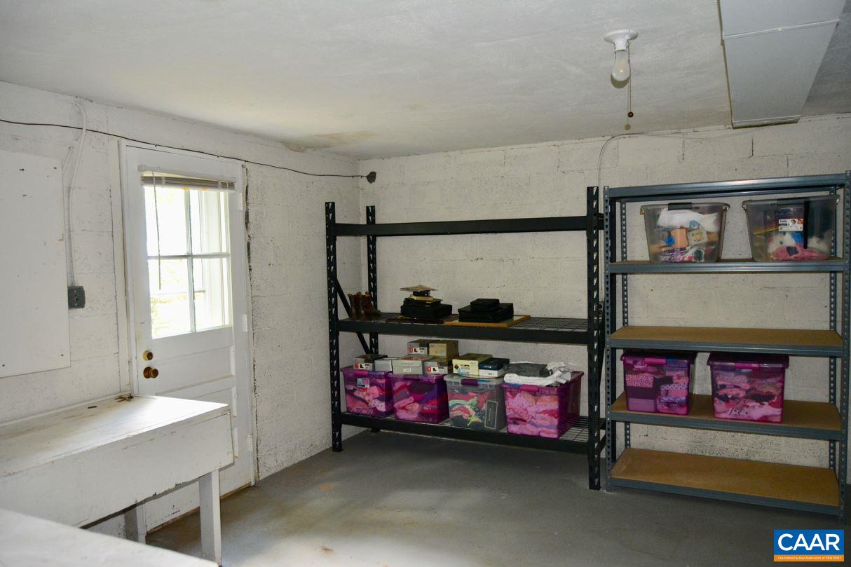 1858 Field Road Charlottesville, VA 22903 - Photo 31 of 34 Gallery Image 31