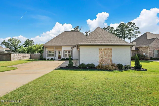 $380,000 | 123 Freeland Lane, Clinton, MS 39056