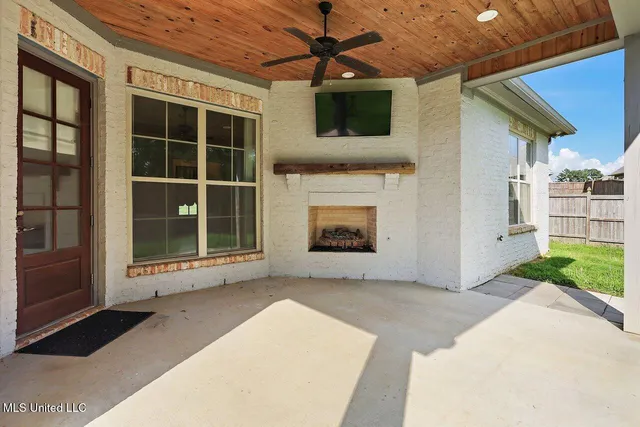 $380,000 | 123 Freeland Lane, Clinton, MS 39056