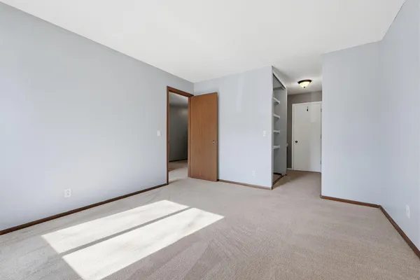$184,999 | 11160 Anderson Lakes Parkway, Unit 115, Eden Prairie, MN 55344