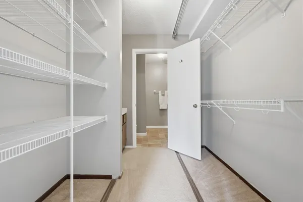 $184,999 | 11160 Anderson Lakes Parkway, Unit 115, Eden Prairie, MN 55344