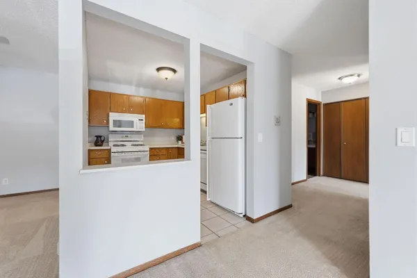 $184,999 | 11160 Anderson Lakes Parkway, Unit 115, Eden Prairie, MN 55344