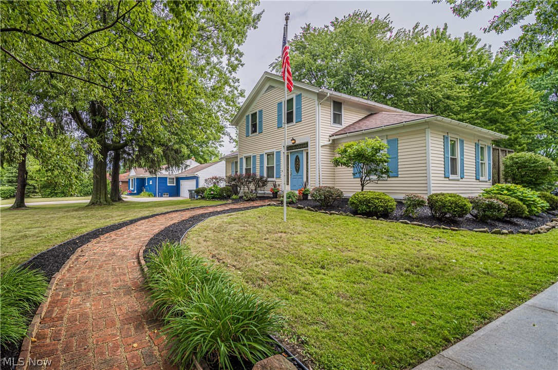 1927 Brainard Road Cleveland, OH 44124 - Photo 3 of 30
