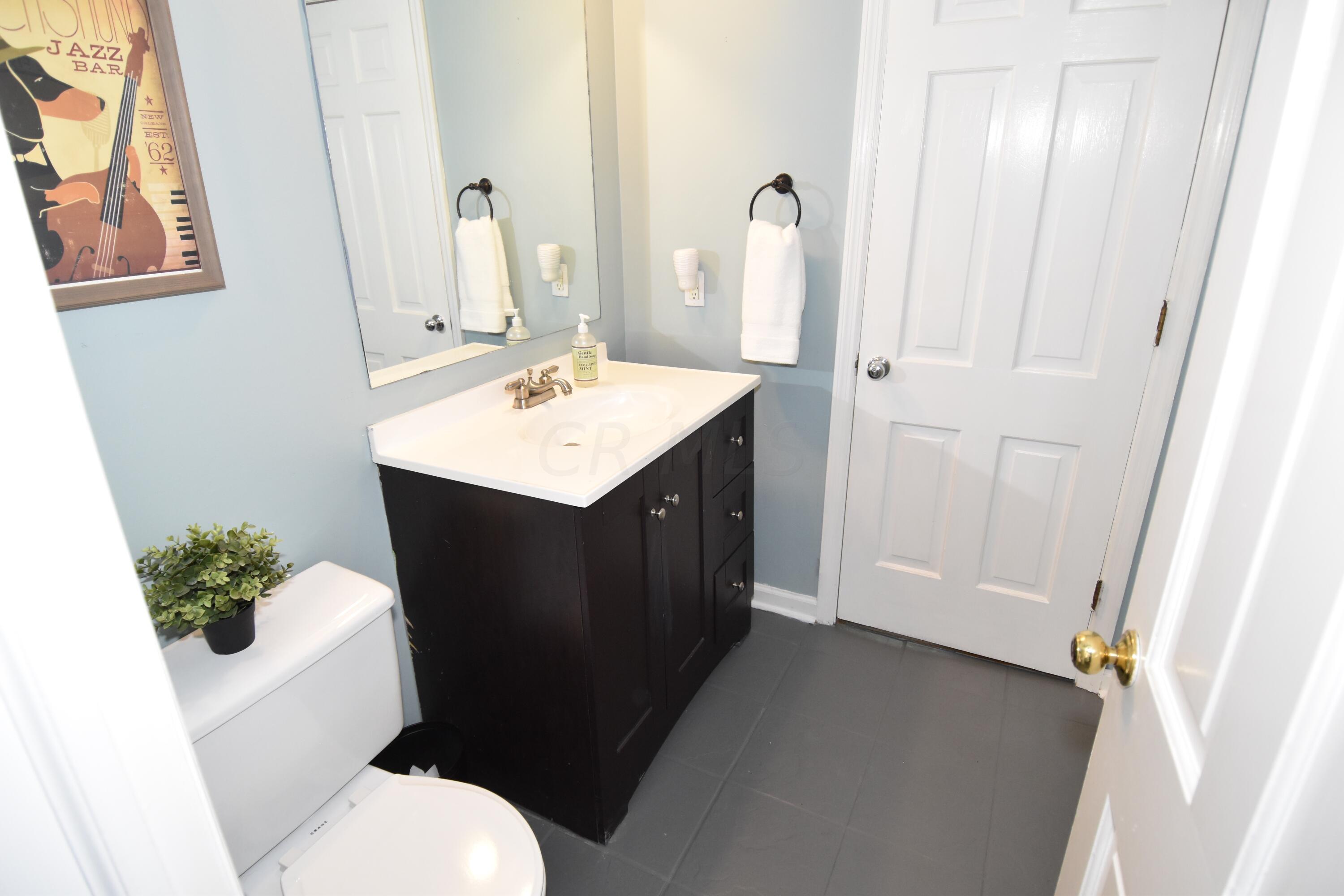 5563 Naiche Road Columbus, OH 43213 - Photo 18 of 38