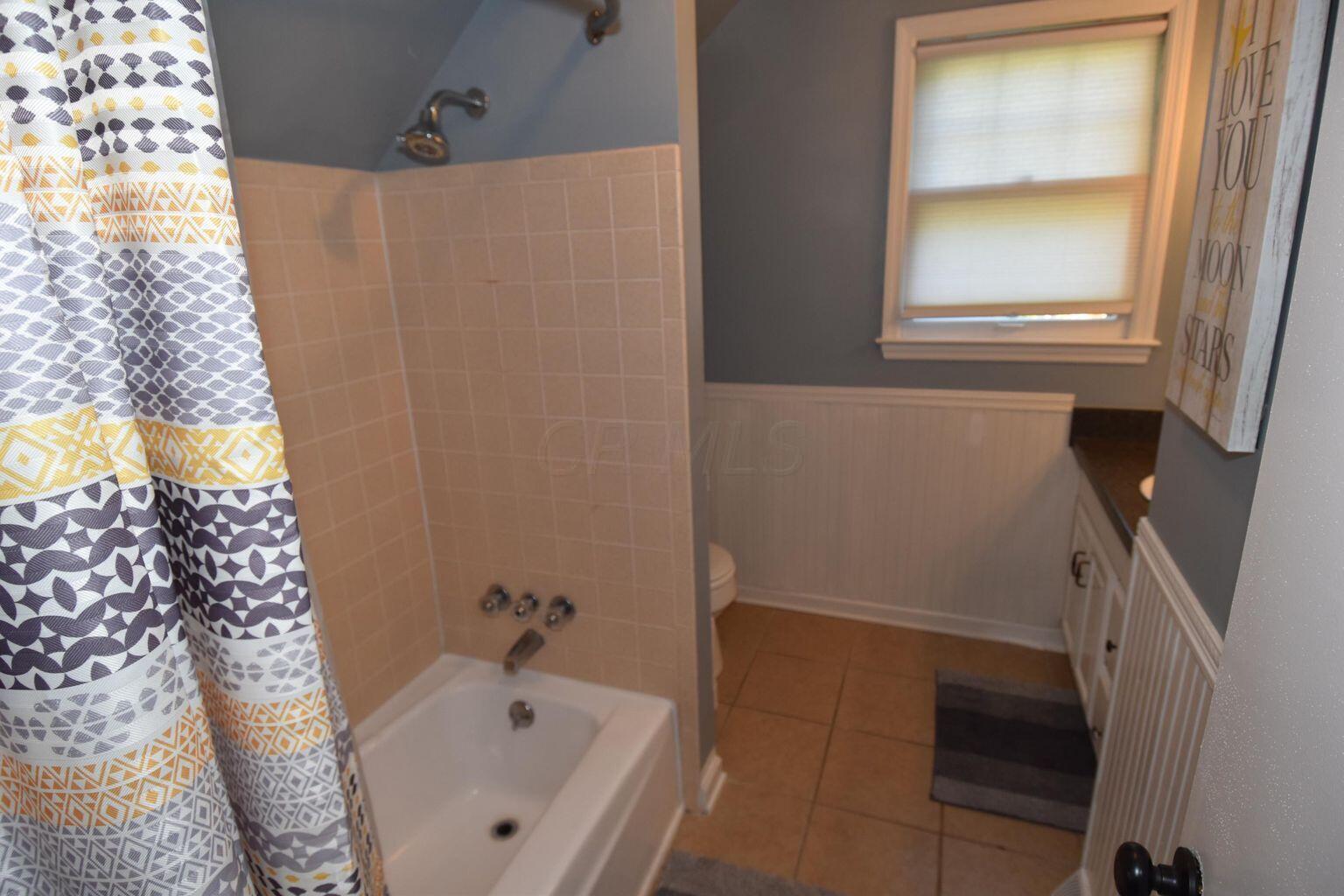 5563 Naiche Road Columbus, OH 43213 - Photo 33 of 38