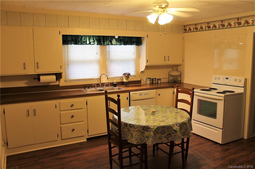808 Ruth Avenue Kannapolis, NC 28083 - Photo 5 of 24 Gallery Image 5