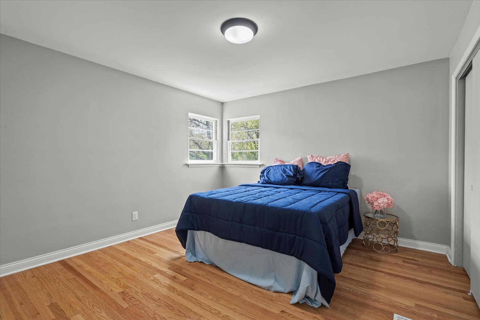 30 Broadway Chicago Heights, IL 60411 - Photo 12 of 25 a bedroom with a bed and a window