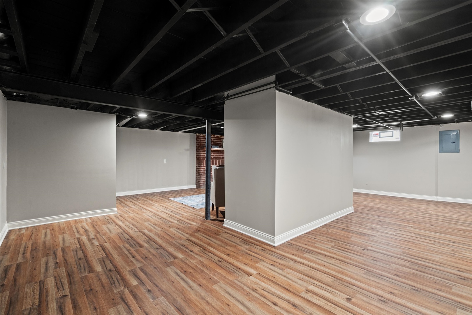 30 Broadway Chicago Heights, IL 60411 - Photo 19 of 25 a view of an empty room with wooden floor