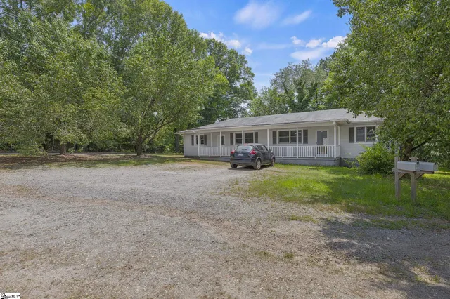 $220,000 | 106 Hanks Drive, Anderson, SC 29621