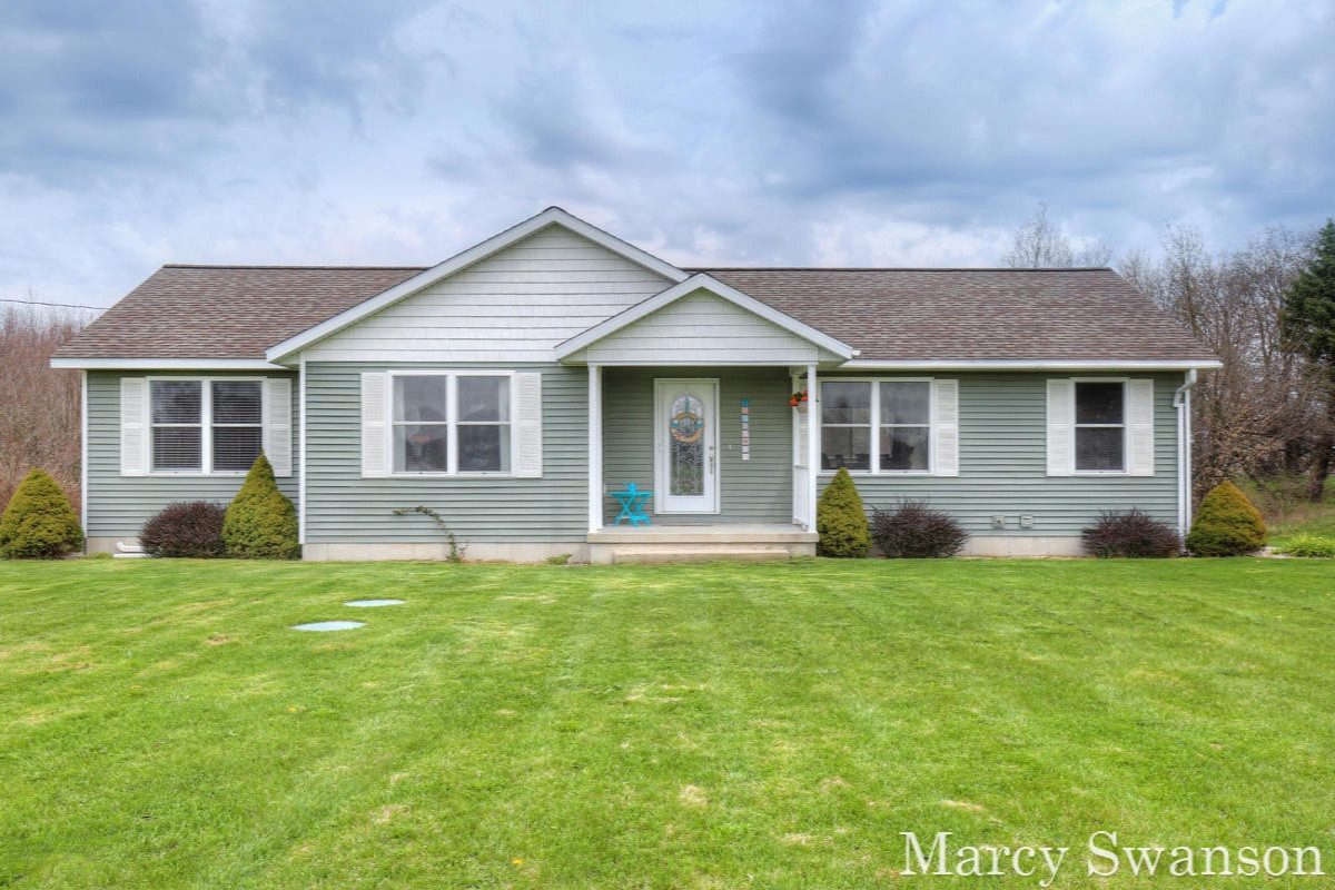 22586 Stanton Road Sand Lake, MI 49343 - Photo 1 of 29 IMG_2681