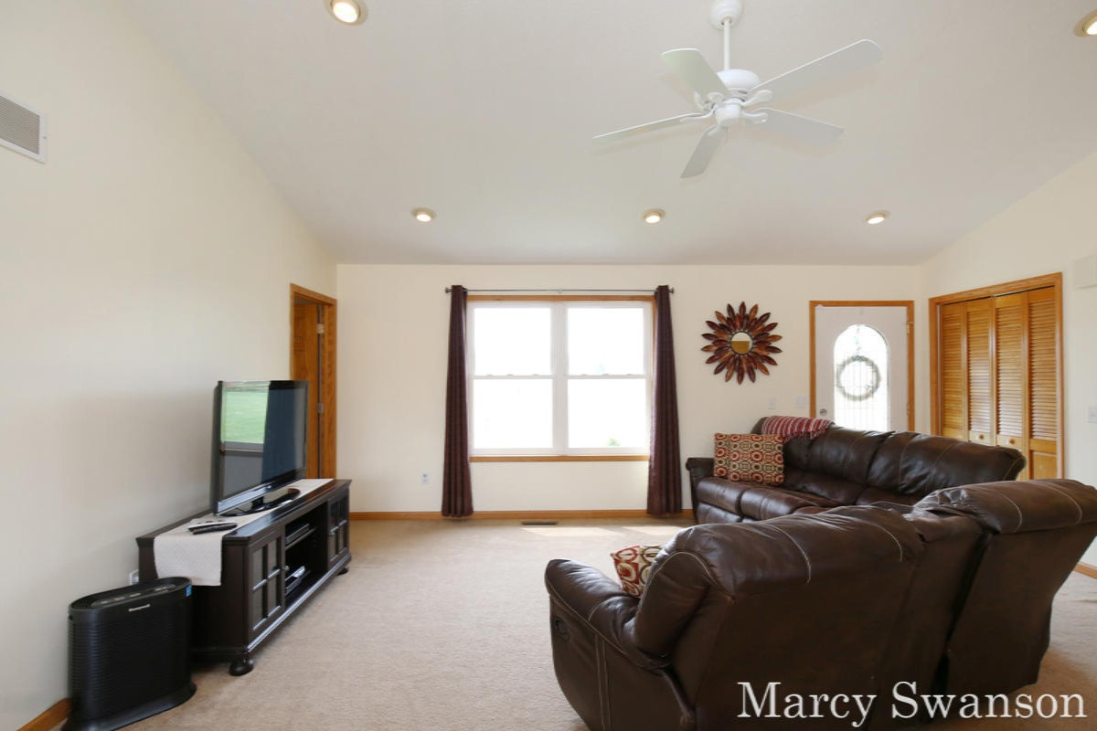 22586 Stanton Road Sand Lake, MI 49343 - Photo 5 of 29 IMG_2686