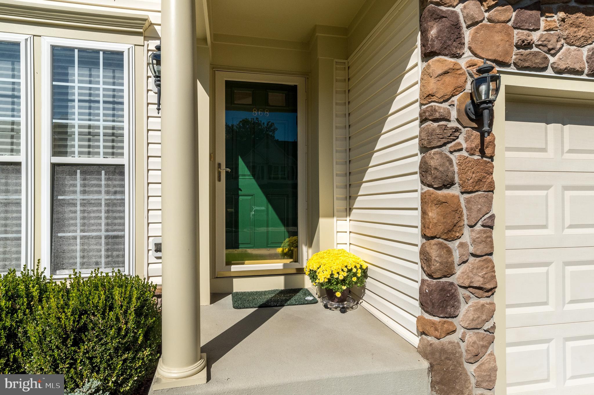 868 Geranium Drive Warrington, PA 18976 - Photo 4 of 57