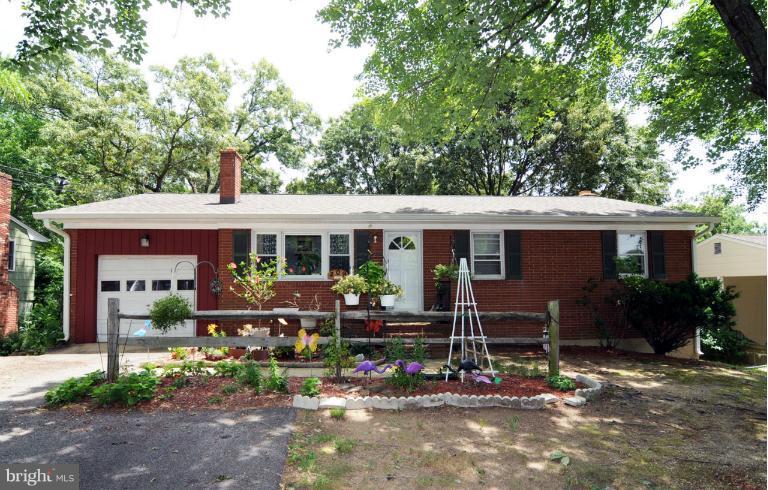 209 Magothy Beach Road Pasadena, MD 21122 - Photo 14 of 14 Exterior (Front)