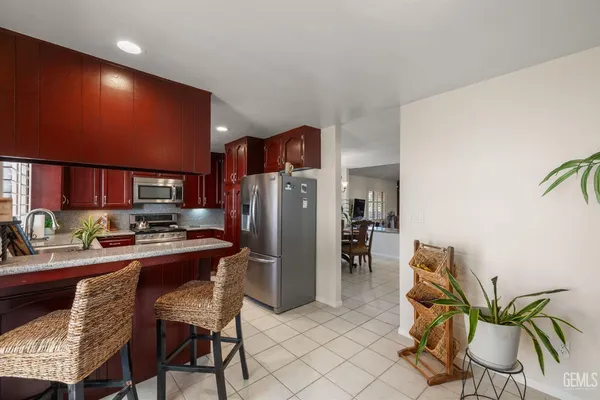 $320,000 | Undisclosed Address, Bakersfield, CA 93309