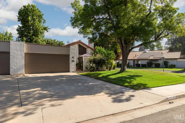 $320,000 | Undisclosed Address, Bakersfield, CA 93309