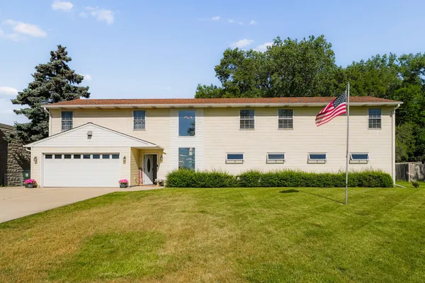 $499,000 | 7334 Maridon Road, Countryside, IL 60525