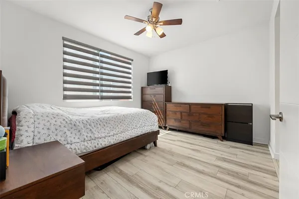 $719,000 | 9914 Artesia Boulevard, Unit 302, Bellflower, CA 90706