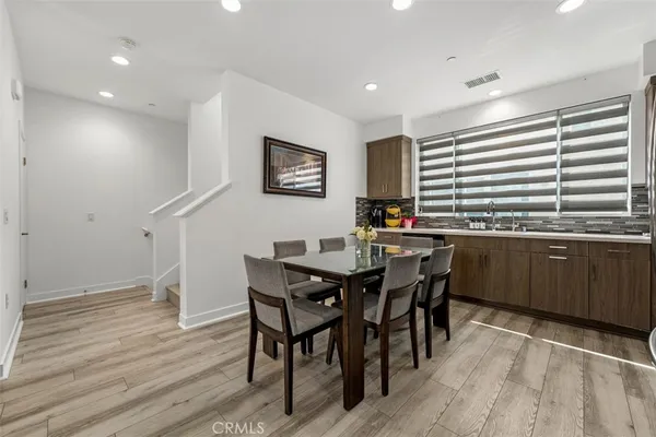 $719,000 | 9914 Artesia Boulevard, Unit 302, Bellflower, CA 90706