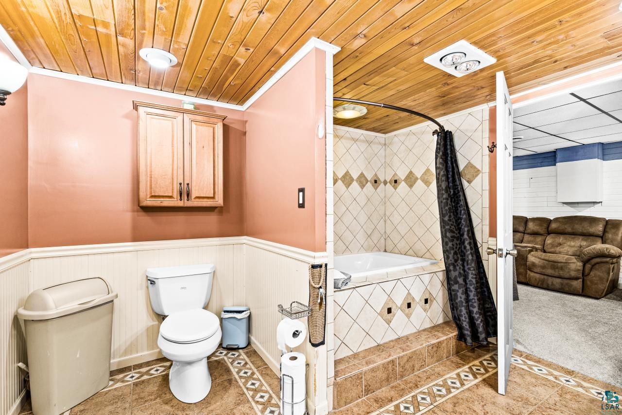 4108 Trinity Road Duluth, MN 55811 - Photo 34 of 70