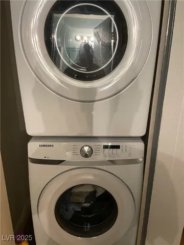 $210,000 | 3150 North Soft Breezes Drive, Unit 1033, Las Vegas, NV 89128