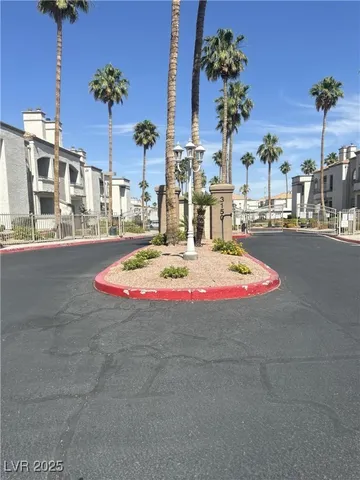 $210,000 | 3150 North Soft Breezes Drive, Unit 1033, Las Vegas, NV 89128