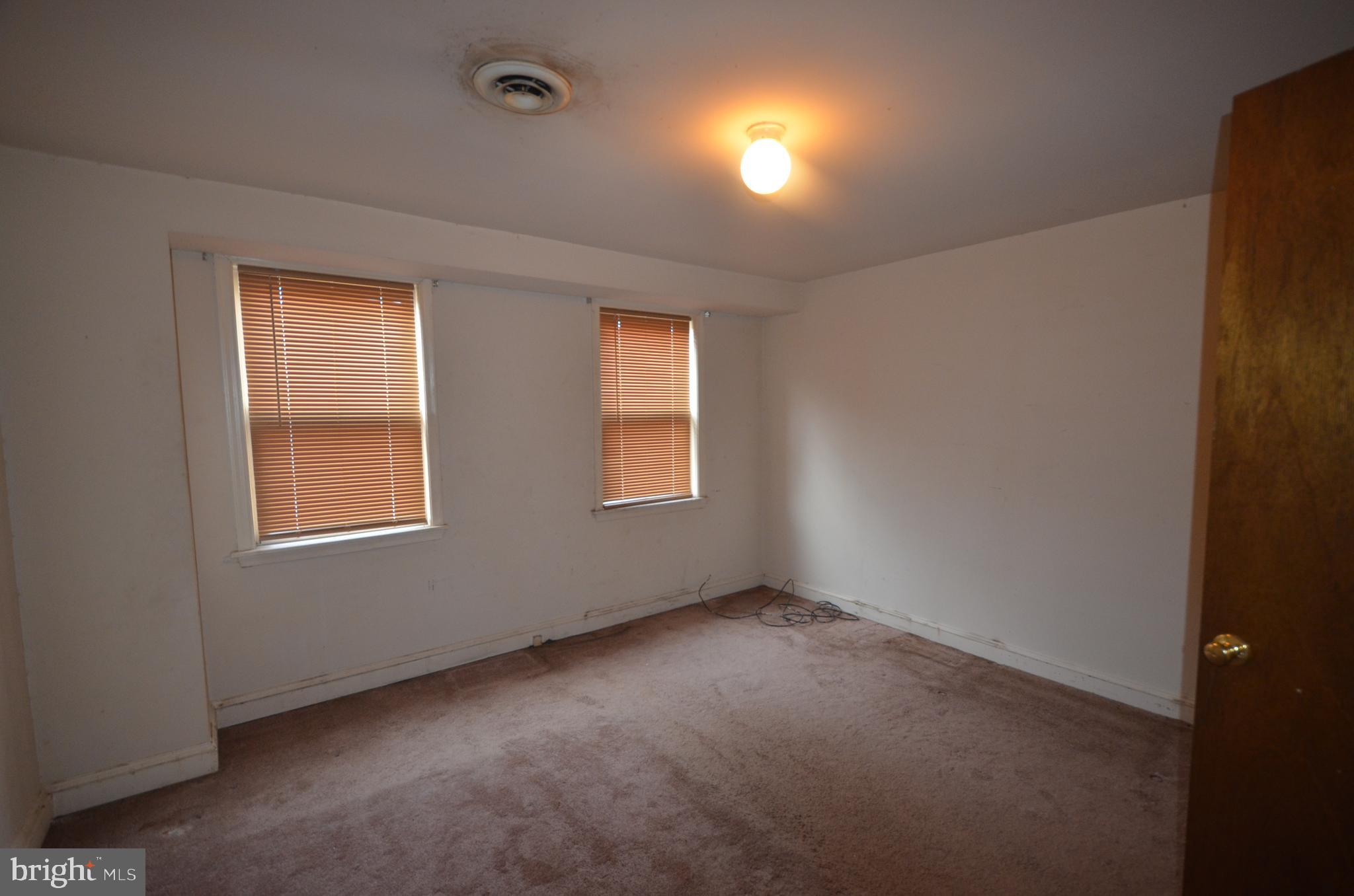 315 South Regester Street Baltimore, MD 21231 - Photo 8 of 20 2nd floor bedroom