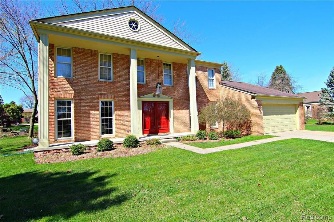 1111 Hemlock Drive Rochester, MI 48307 - Photo 1 of 28 JHelock Dr Front.jpg
