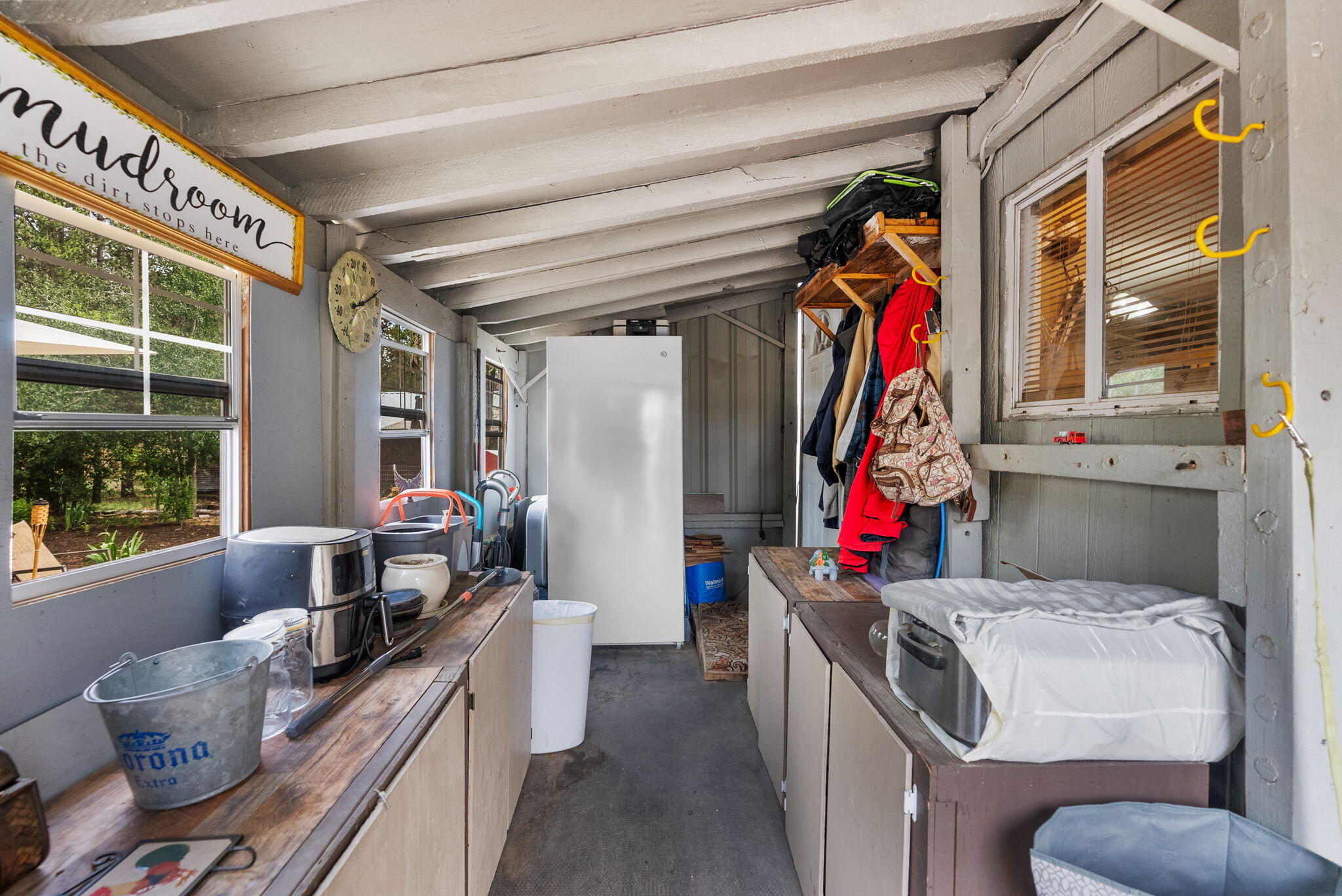 52250 Caribou Road La Pine, OR 97739 - Photo 22 of 50 Unattached/enclosed Back porch/Mudroom