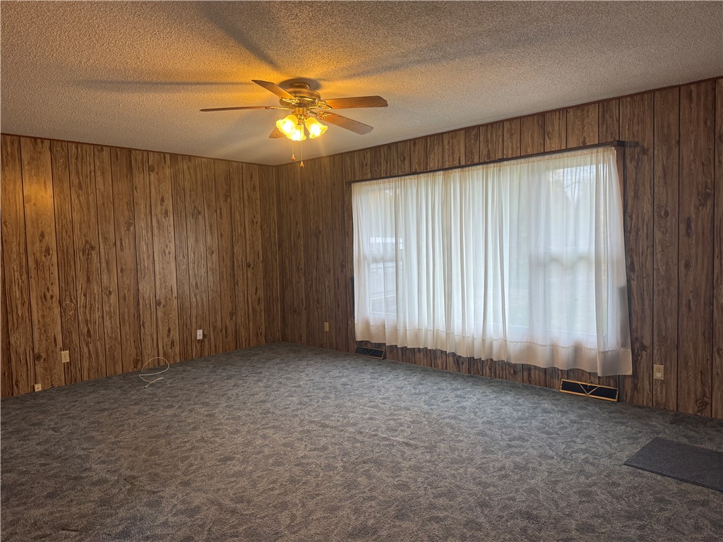 15 Paris Street Ridge Farm, IL 61870 - Photo 5 of 18