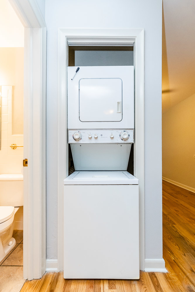 7221 Division Street, Unit 4 River Forest, IL 60305 - Photo 13 of 17 a utility room with a washer and dryer