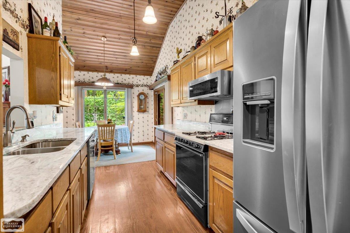 3171 Abbottsford Road North Street, MI 48049 - Photo 13 of 60