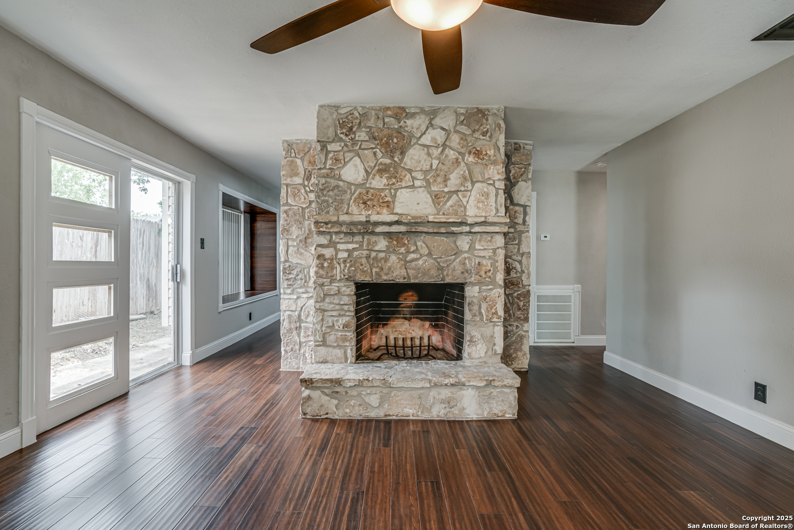 3330 Turnabout Loop Schertz, TX 78108 - Photo 5 of 30